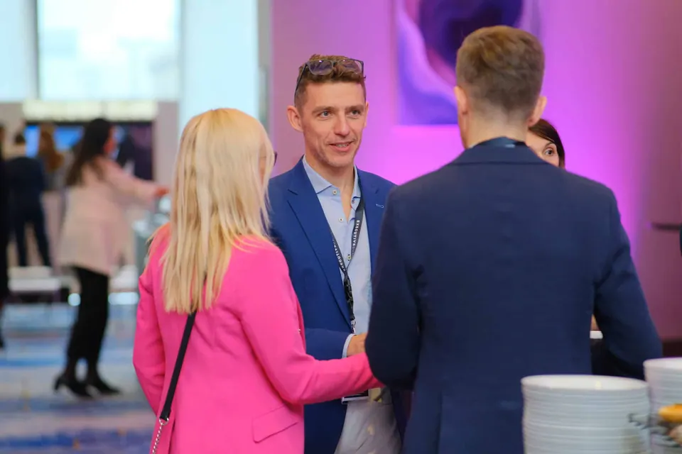 Uczestnicy Executive Summit 2023 w kuluarach