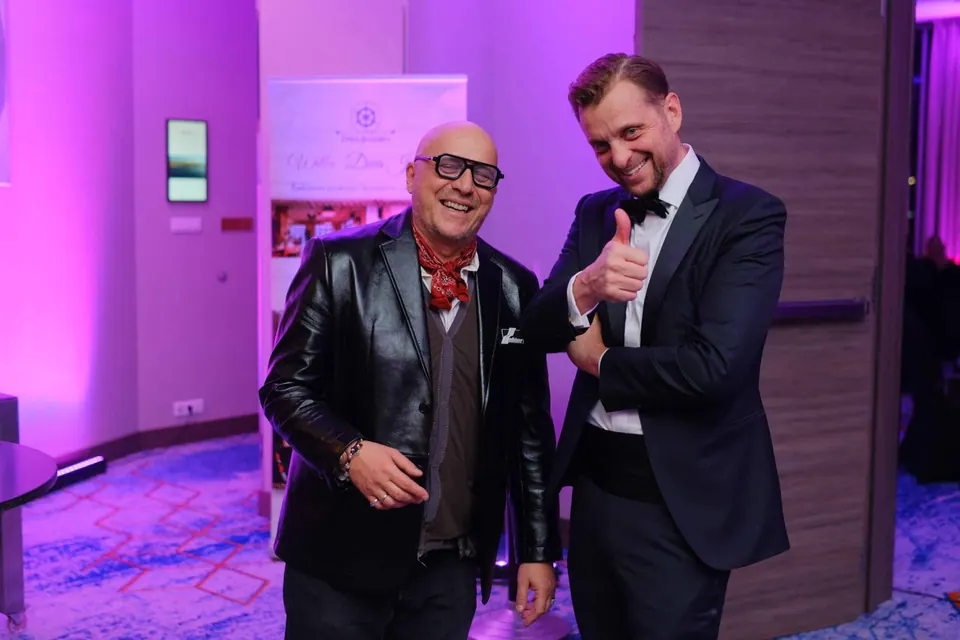 Goście Gali 2023 w dobrych humorach